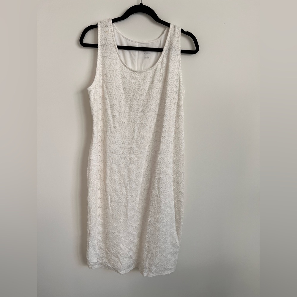 Ingrid & Isabel Maternity Lace Dress